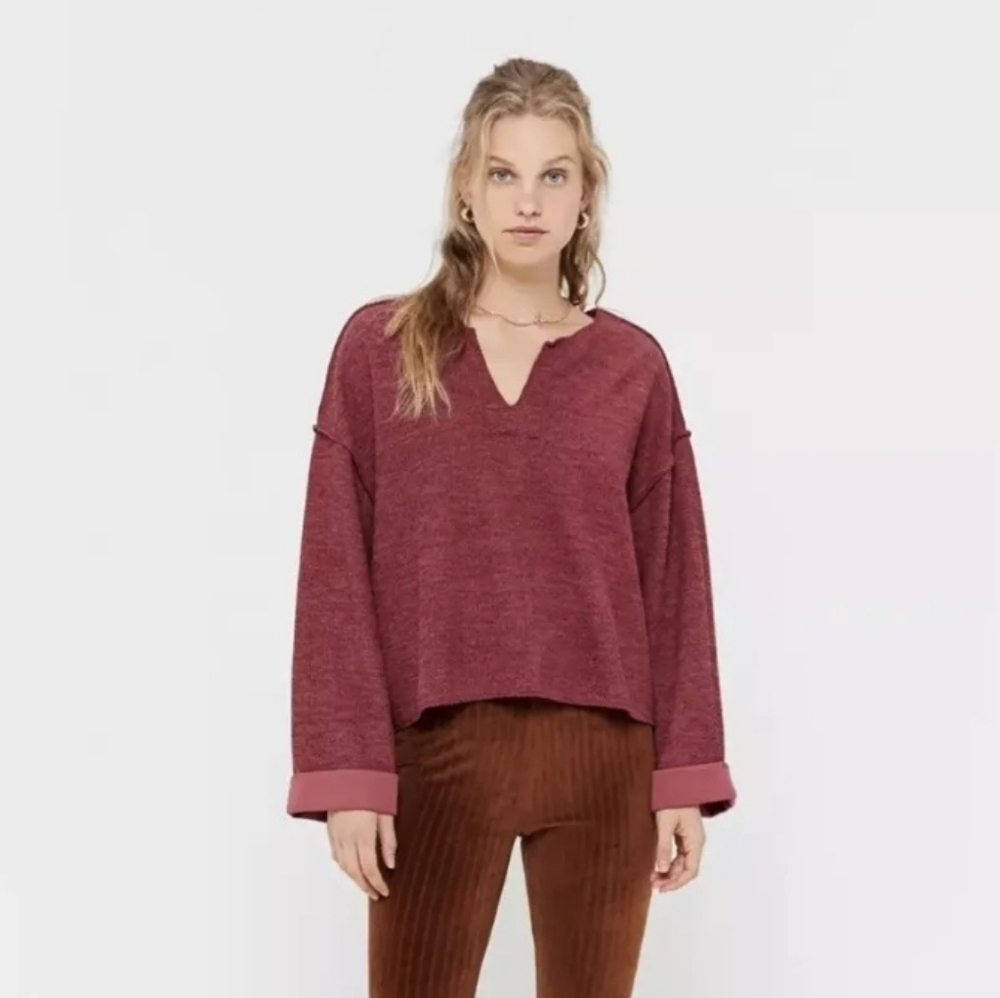 Urban Outfitters UO Jax M Inside Out Ribbed Notch Neck Top M‎ Burgundy Trendy